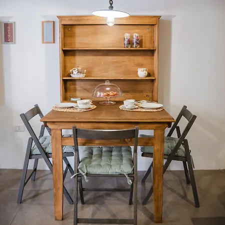 B&B Terra - Stanza Natura 칼로포테